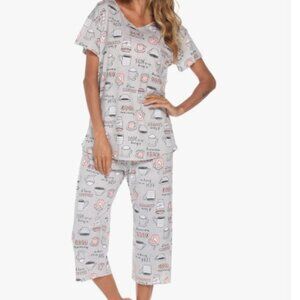 Enjoy Night Coffee Print Pajama Set in Dove Grey, Pink, and White‎ | Capri Pants
